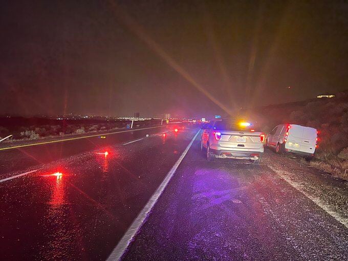 Deadly single car crash on I-182 in Richland